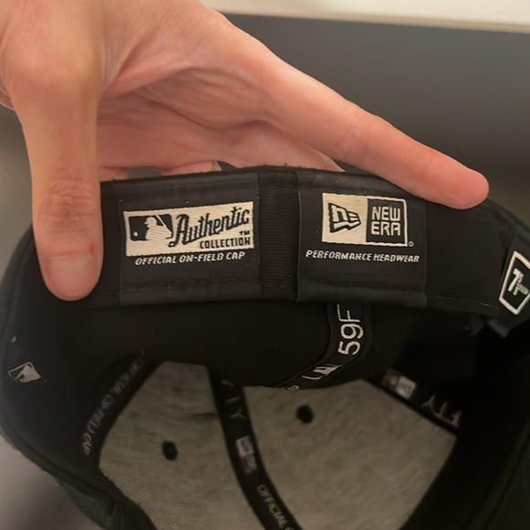 New Era Oakland A’s Official on Field Fitted Cap - Picture 9 of 9